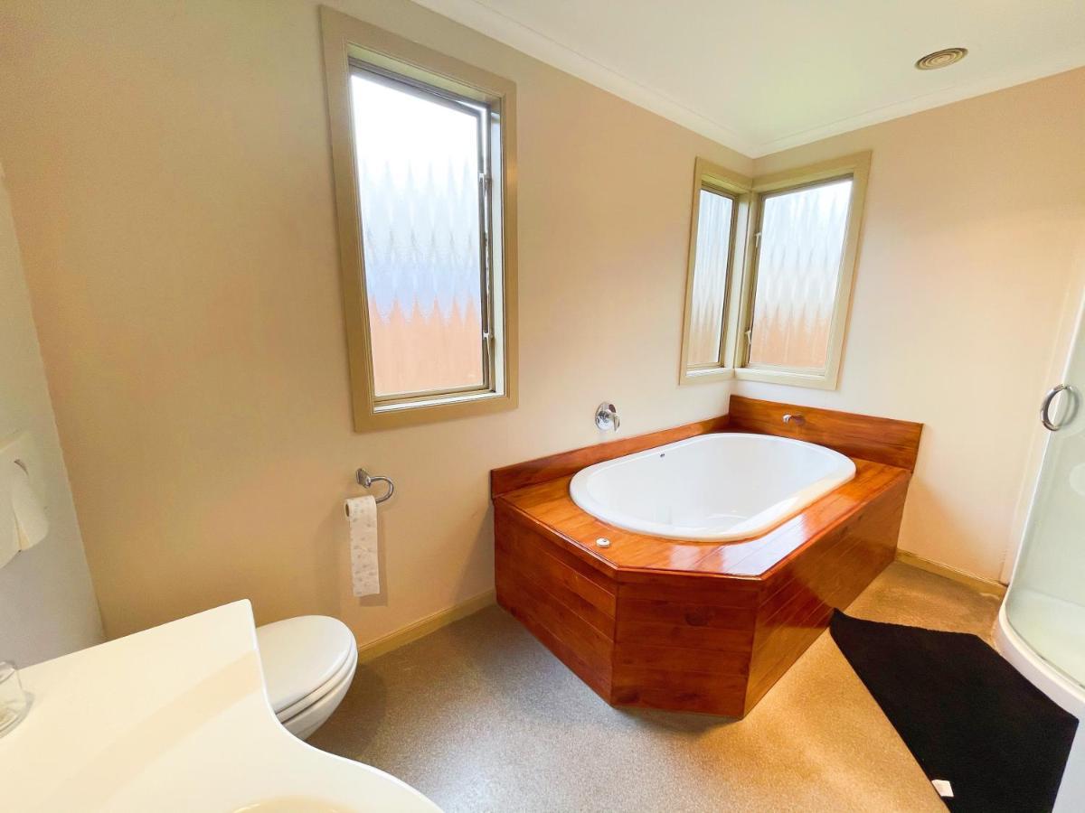 Private And Perfect For Families, Rotorua Escape Villa Dış mekan fotoğraf